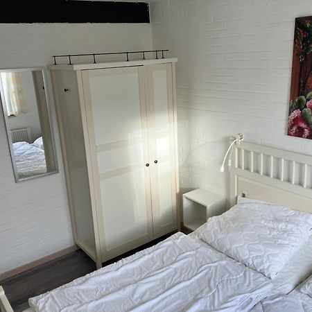Schoenes Ferienhaus In Tossens Mit Schoenem Garten Бутьядинген Экстерьер фото